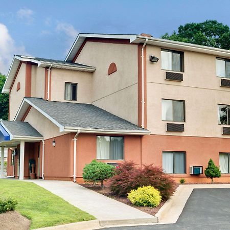 Days Inn By Wyndham Torrington Luaran gambar