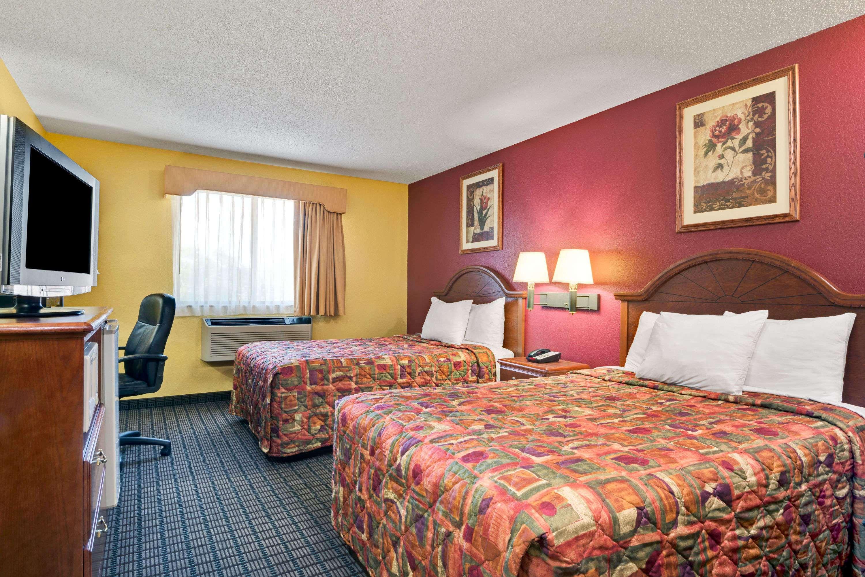 Days Inn By Wyndham Torrington Luaran gambar