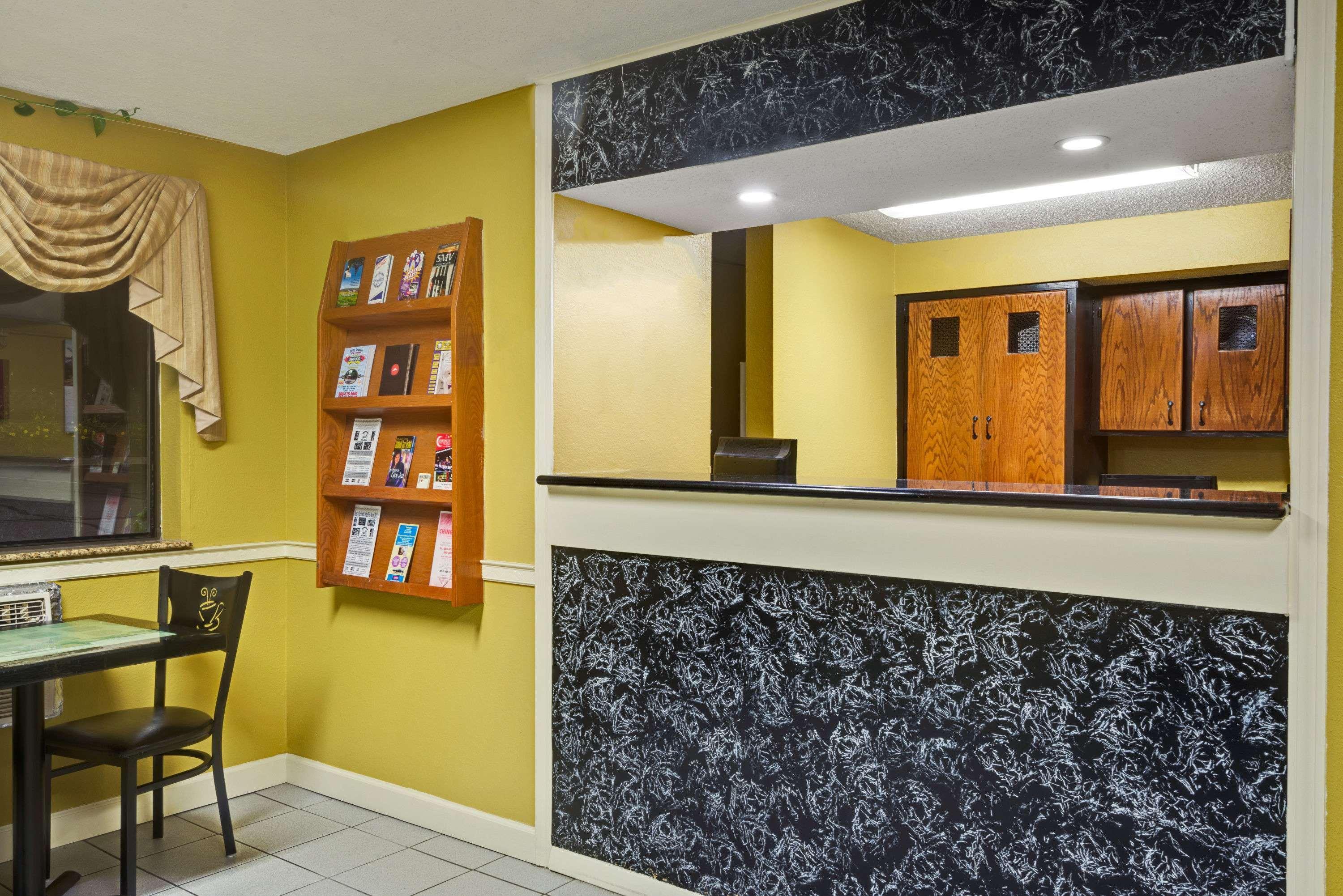 Days Inn By Wyndham Torrington Luaran gambar