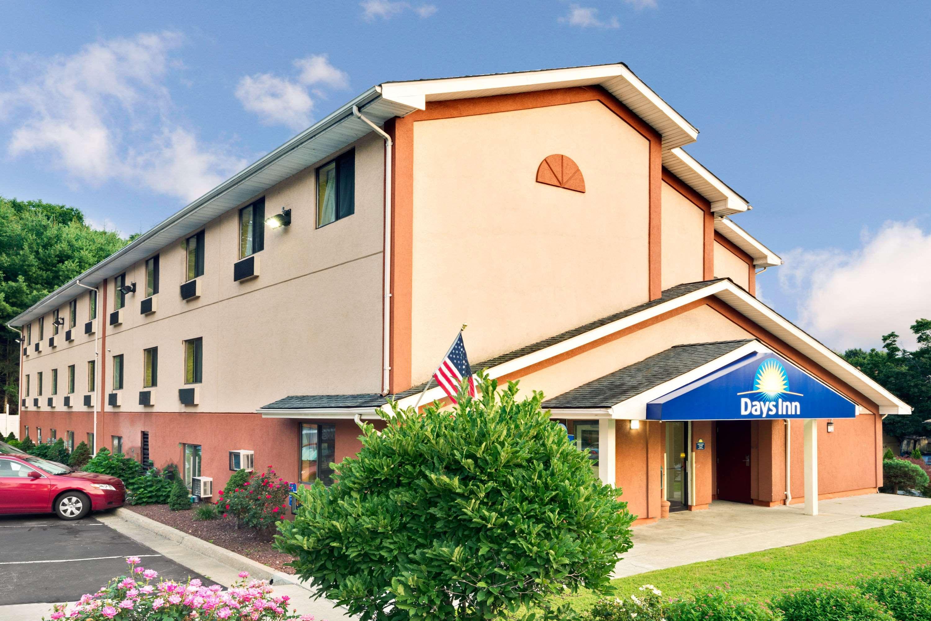 Days Inn By Wyndham Torrington Luaran gambar