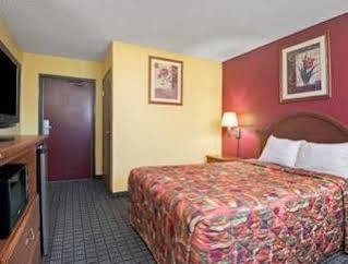 Days Inn By Wyndham Torrington Luaran gambar